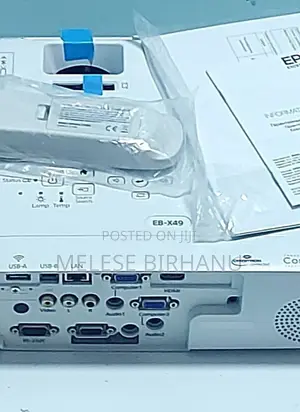 New Epson Projexctor X49 Projector