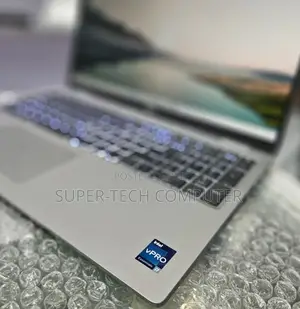 Photo - New Laptop Dell Precision 15 5540 16GB Intel Core I7 SSD 512GB