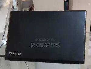 New Laptop Toshiba Satellite C850 4GB Intel Core I3 HDD 500GB