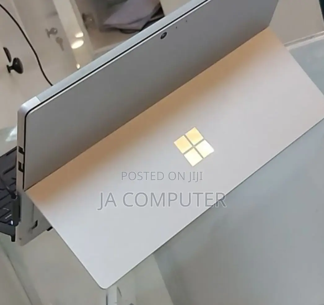 New Laptop Microsoft Surface Pro 8GB Intel Core I5 SSD 128GB