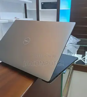 New Laptop Dell Precision 5540 16GB Intel Core I7 SSD 512GB