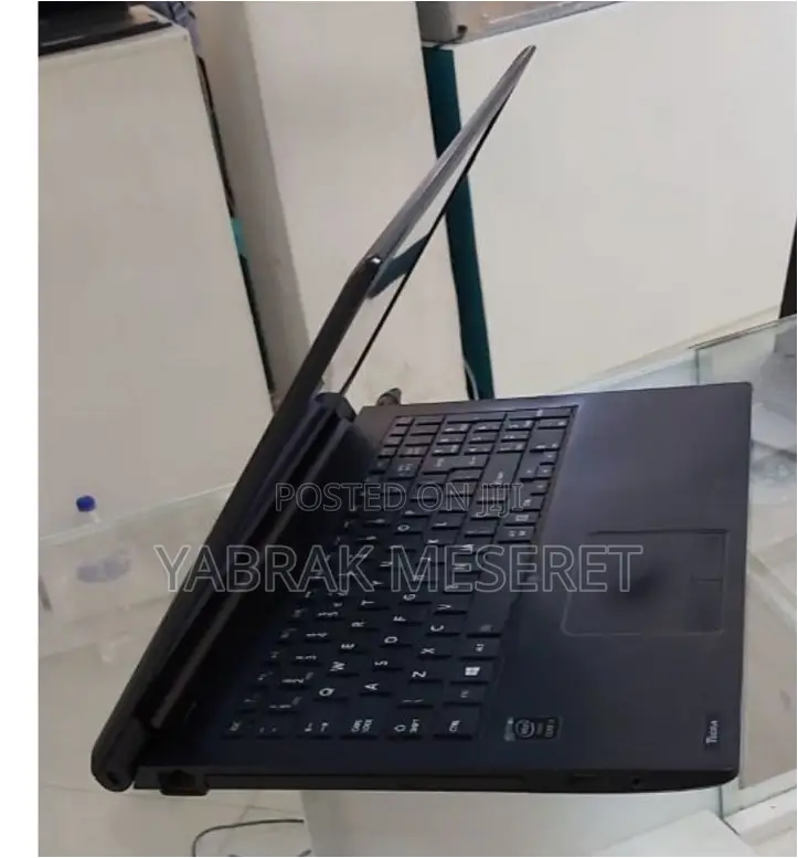 Laptop Toshiba 8GB Intel Core I3 HDD 500GB