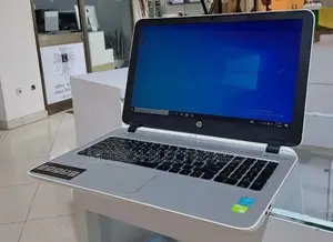 New Laptop HP Pavilion 15 8GB Intel Core I5 HDD 1T