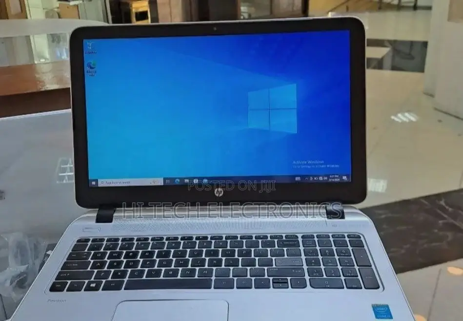 New Laptop HP Pavilion 15 8GB Intel Core I5 HDD 1T