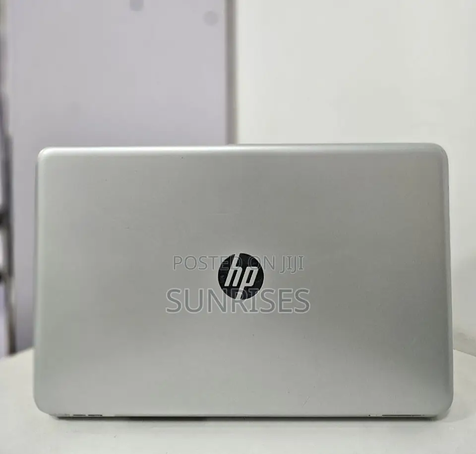 New Laptop HP Pavilion 15 8GB Intel Core I5 SSD 512GB