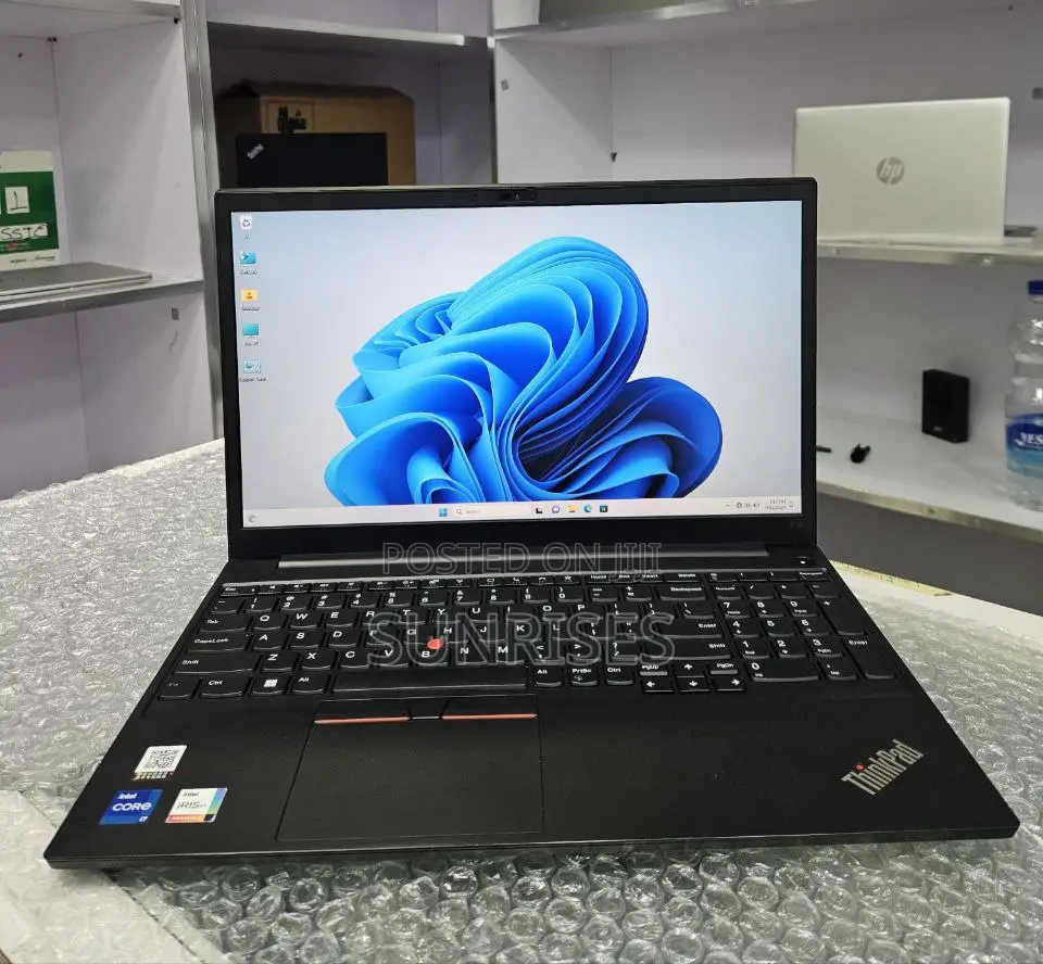 New Laptop Lenovo Thinkpad E15 16GB Intel Core I7 SSD 512GB