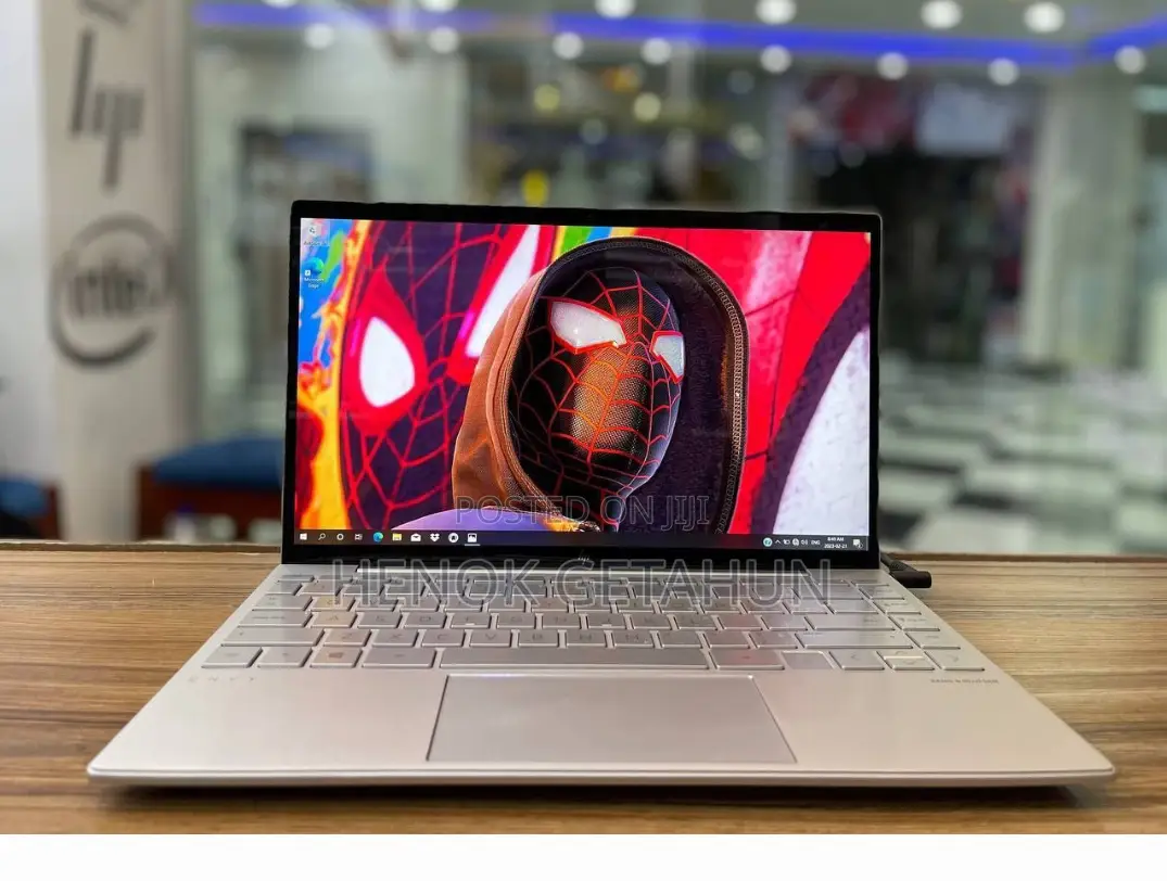 New Laptop HP Envy X360 16GB Intel Core I5 SSD 512GB