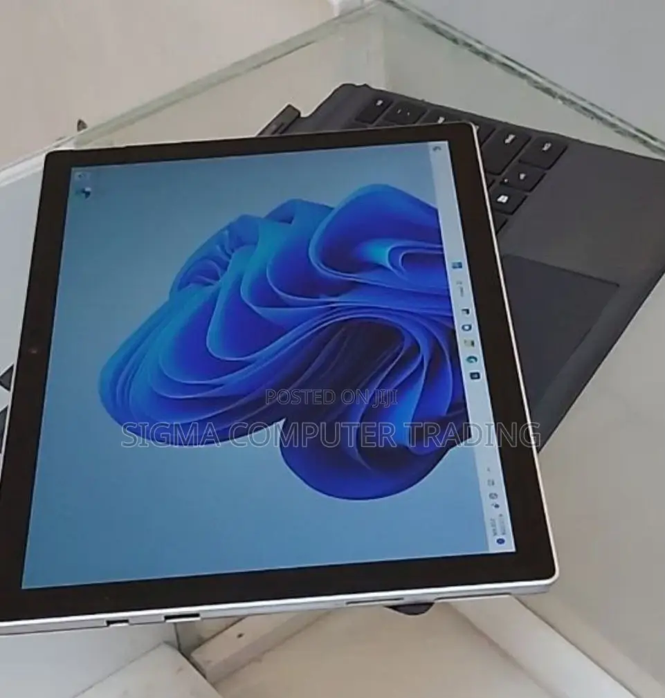 New Laptop Microsoft Surface Pro 8GB Intel Core I5 SSD 128GB