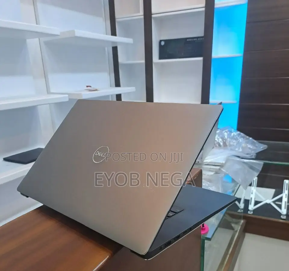 New Laptop Dell XPS 15 16GB Intel Core I7 SSD 512GB