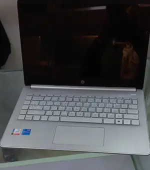 New Laptop HP Stream Notebook 8GB Intel Core I5 SSD 512GB