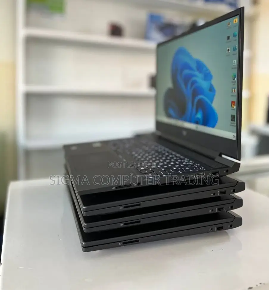 New Laptop HP Victus 15 8GB AMD Ryzen 5 SSD 512GB