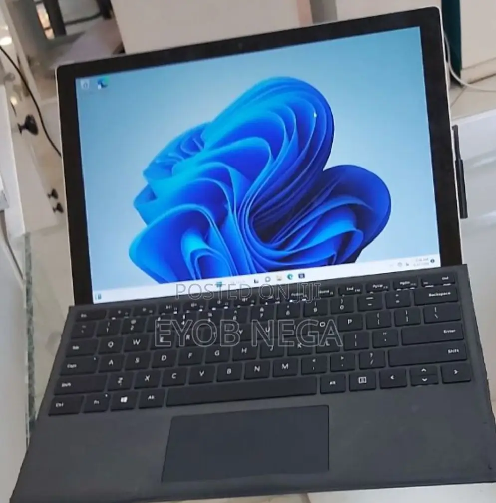 New Laptop Microsoft Surface Pro 8GB Intel Core I5 SSD 128GB