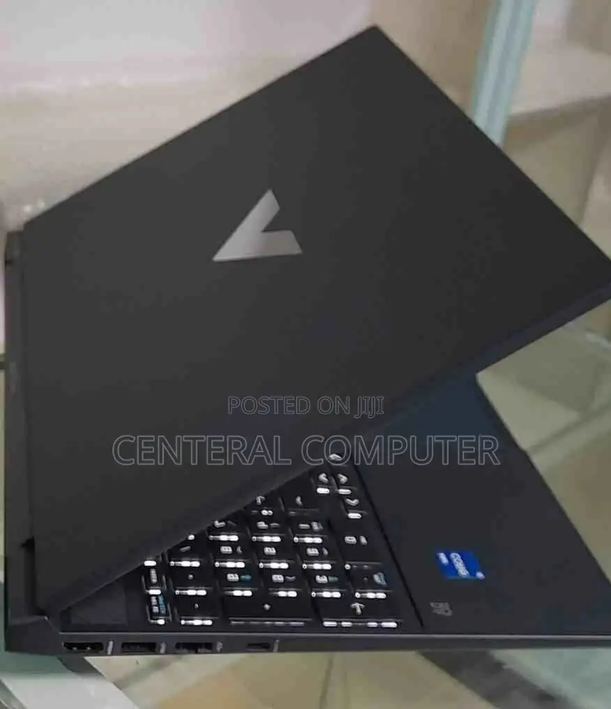 New Laptop HP 17-3000 16GB Intel Core I5 SSD 512GB