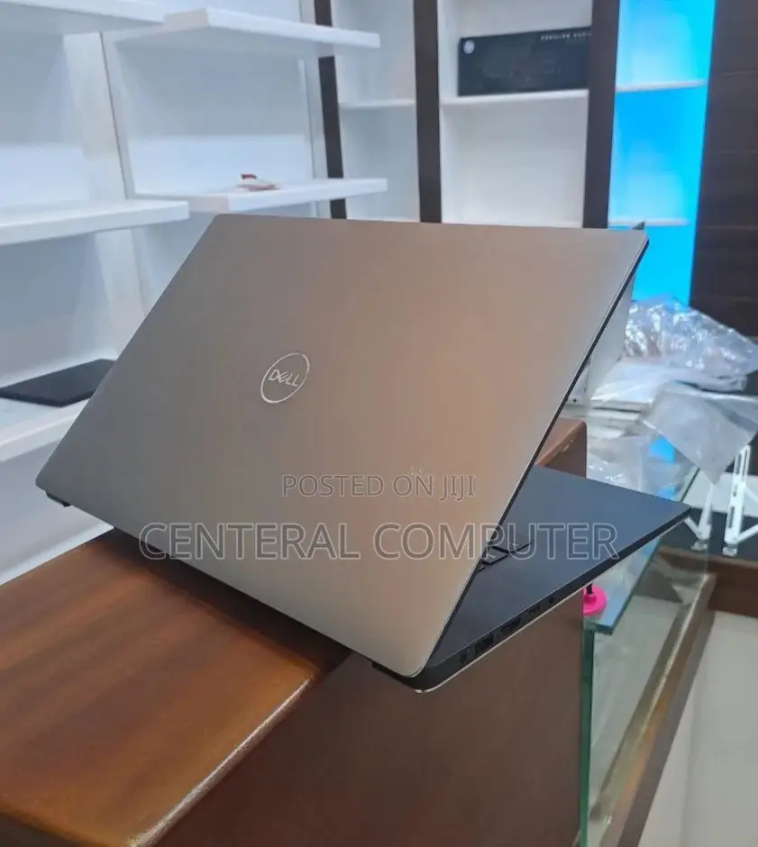 New Laptop Dell G GB Intel Core I7 SSD 512GB