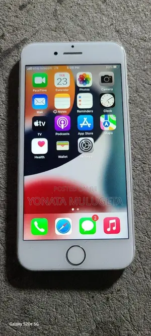 Photo - Apple iPhone 7 32 GB