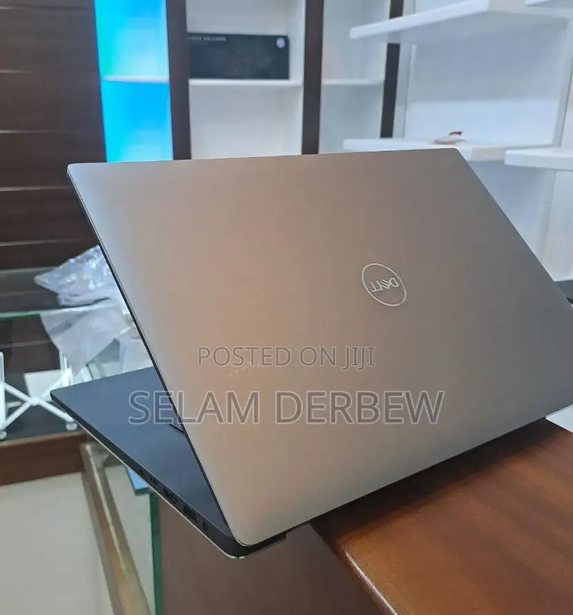 New Laptop Dell Precision 5540 16GB Intel Core I7 SSD 512GB