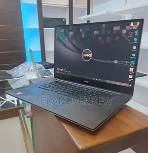 New Laptop Dell Precision 5540 16GB Intel Core I7 SSD 512GB