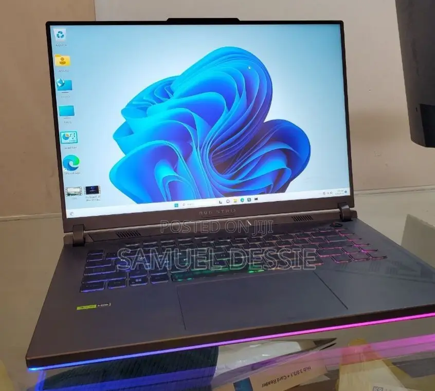 New Laptop Asus ROG Strix G15 16GB Intel Core I7 SSD 1T