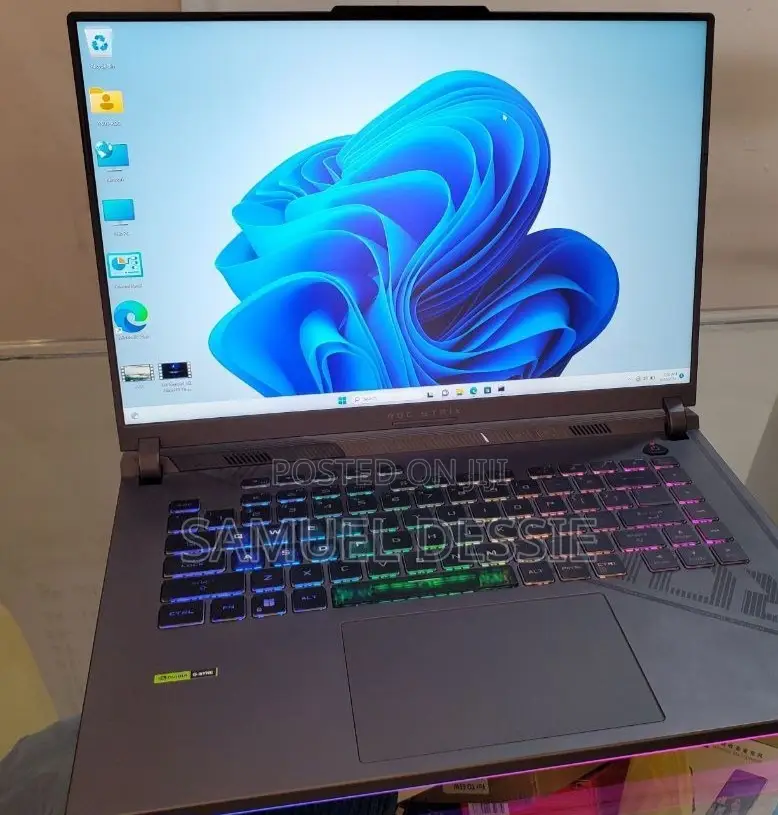New Laptop Asus ROG Strix G15 16GB Intel Core I7 SSD 1T