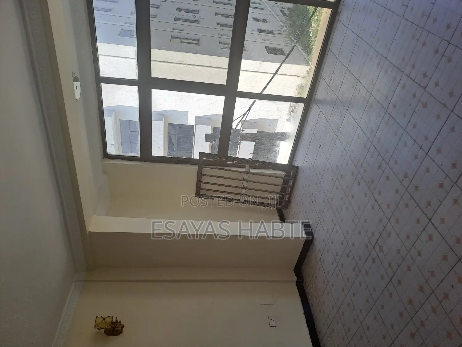 5bdrm Townhouse / Terrace in Bole for rent
