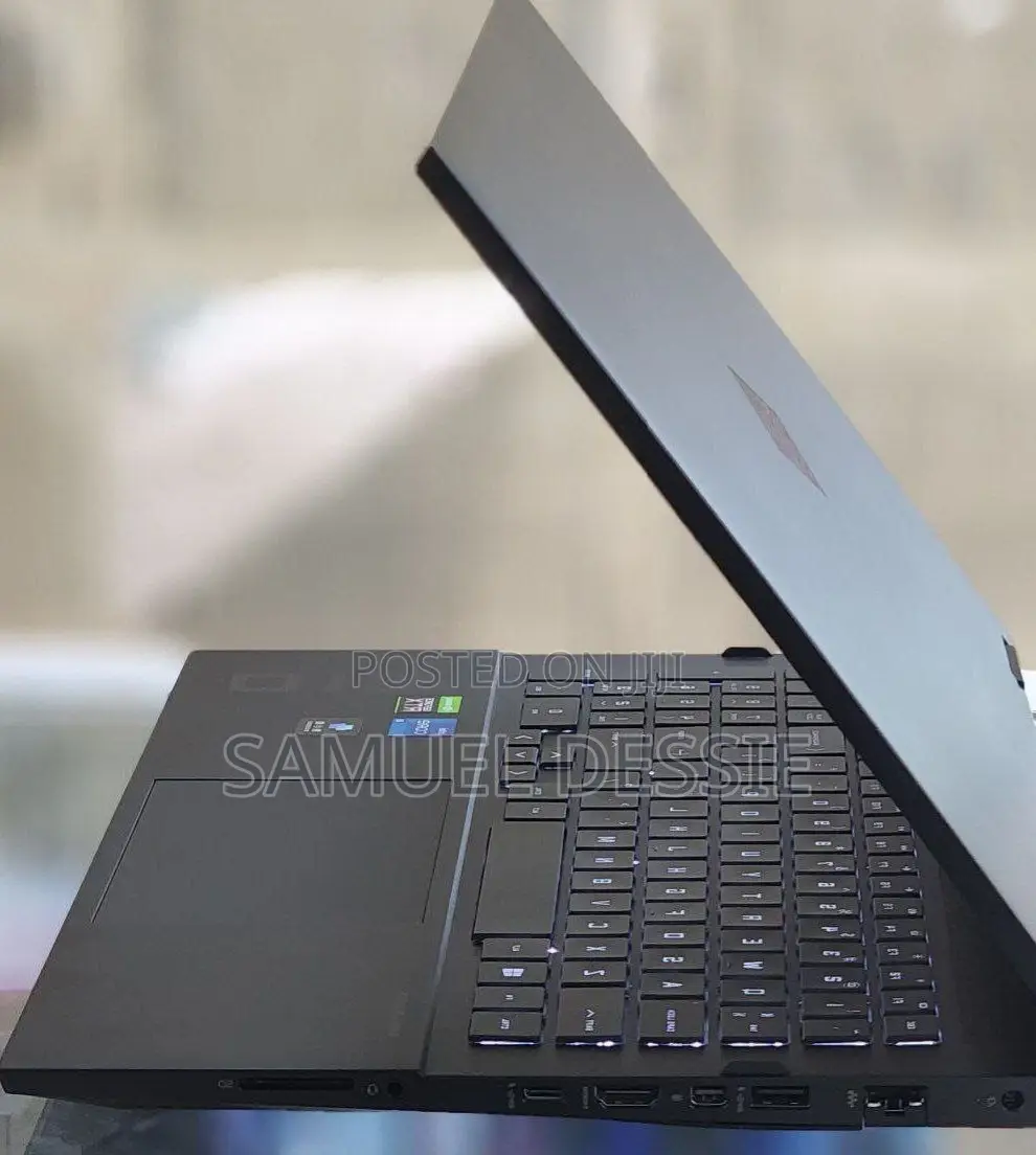 New Laptop HP Omen 15 16GB Intel Core I7 SSD 1T