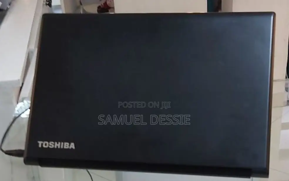 Laptop Toshiba Satellite C55 4GB Intel Core I3 HDD 500GB