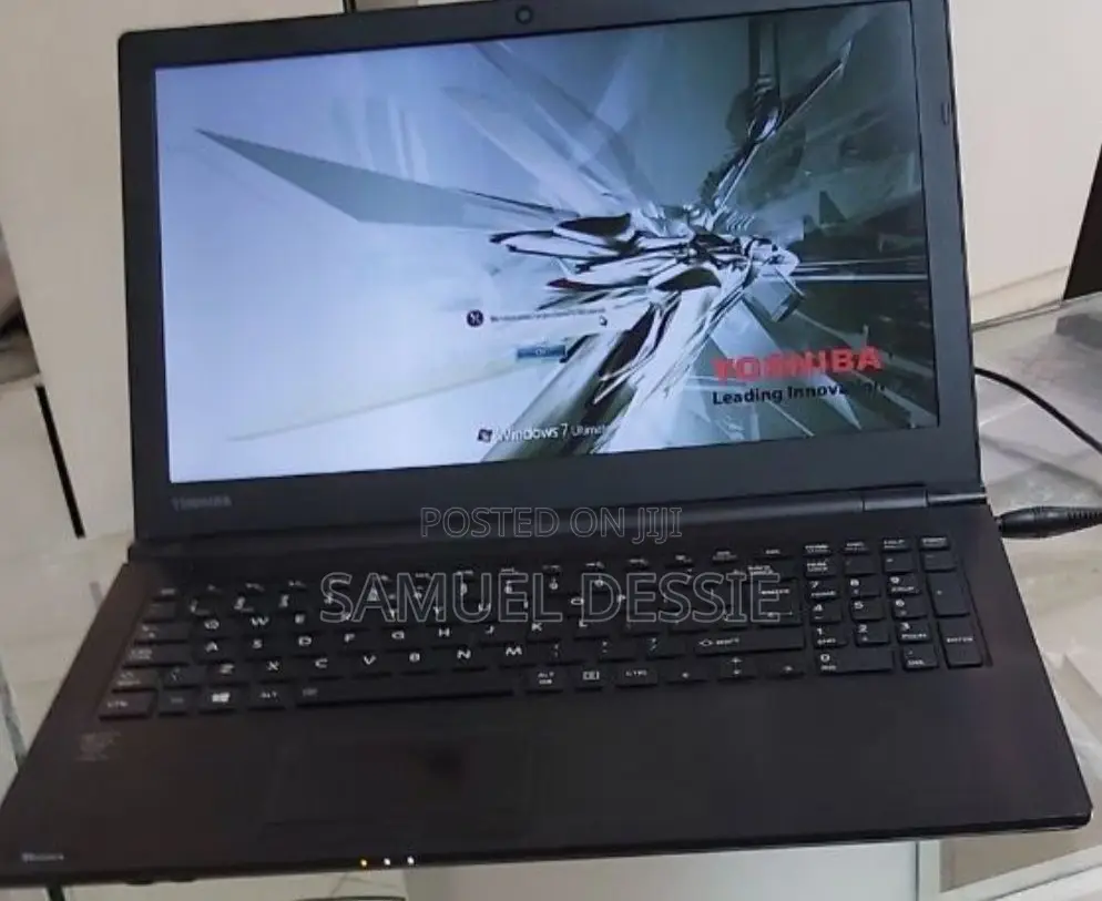 Laptop Toshiba Satellite C55 4GB Intel Core I3 HDD 500GB