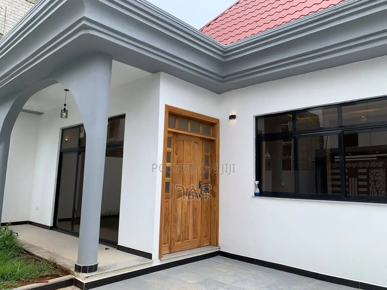 3bdrm Villa in አያት አካባቢ በጣም አሪፍ, Bole for sale