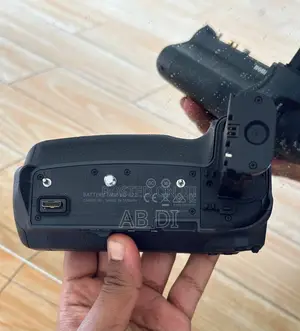Canon BG-E22 Battery Grip For EOS
