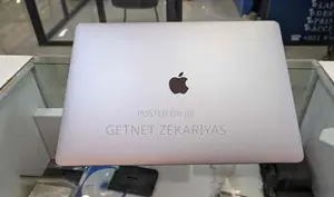 New Laptop Apple MacBook Pro 2019 16GB Intel Core I7 SSD 512GB