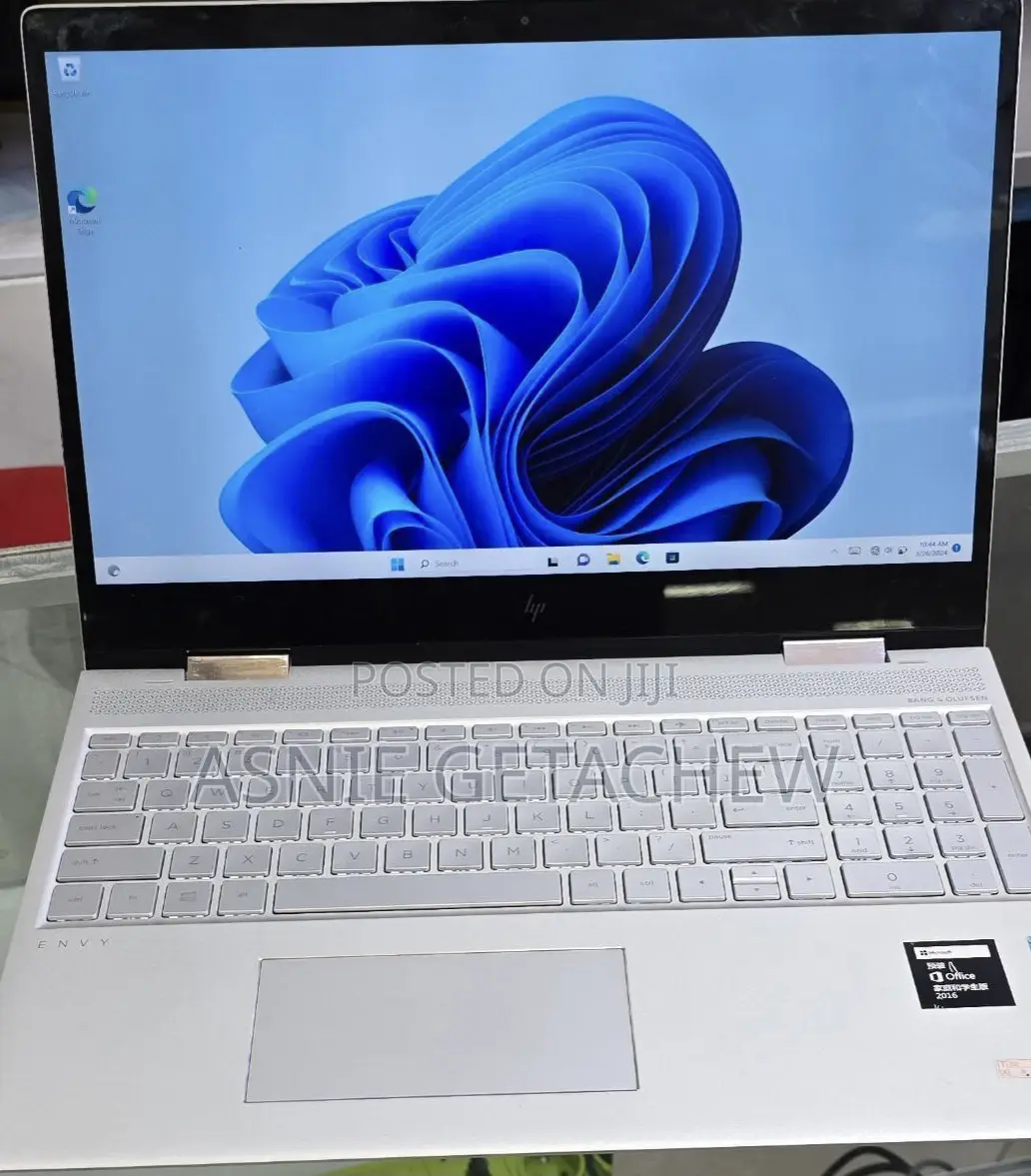 New Laptop HP Envy X360 20GB Intel Core I7 SSD 256GB