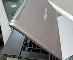 Photo - Laptop Toshiba Satellite C665 4GB Intel Core I5 HDD 500GB