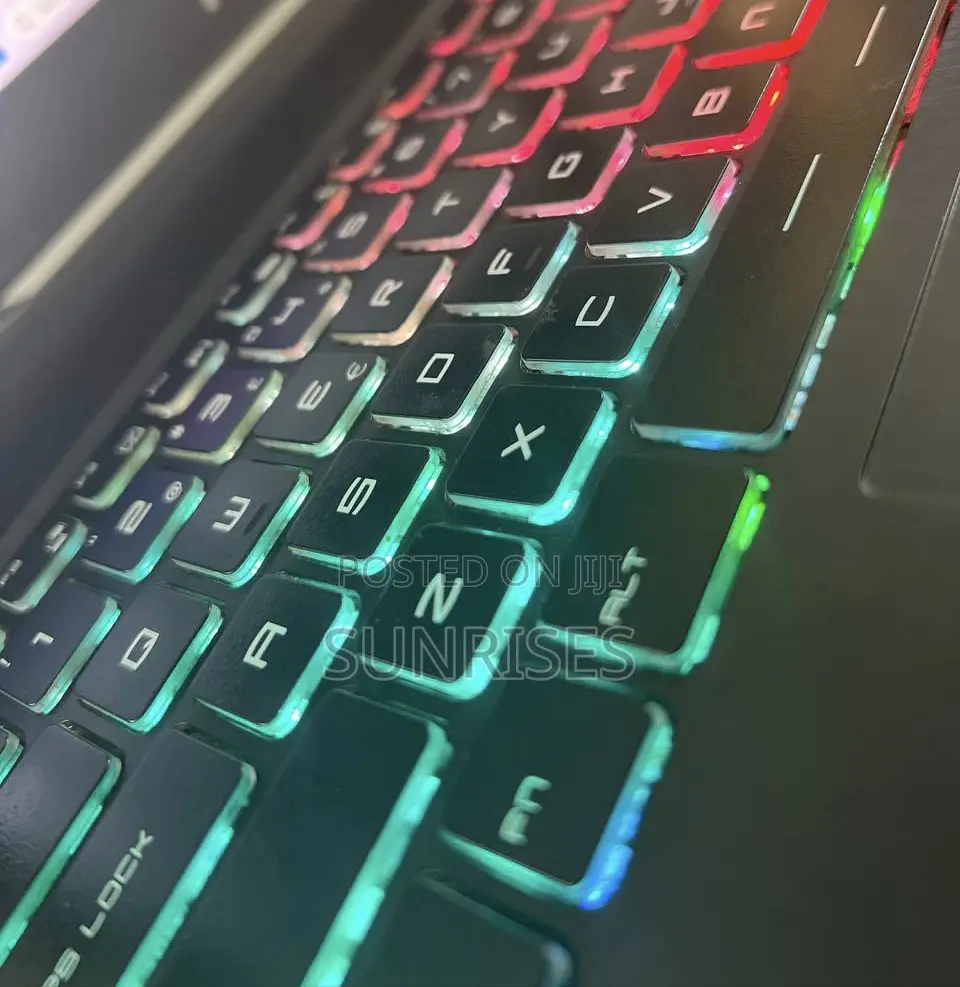 New Laptop MSI GP75 Leopard 16GB Intel Core I7 SSD 1T