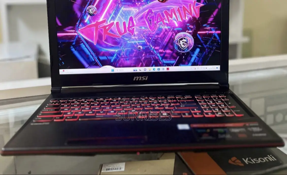 New Laptop MSI GP75 Leopard 16GB Intel Core I7 SSD 1T