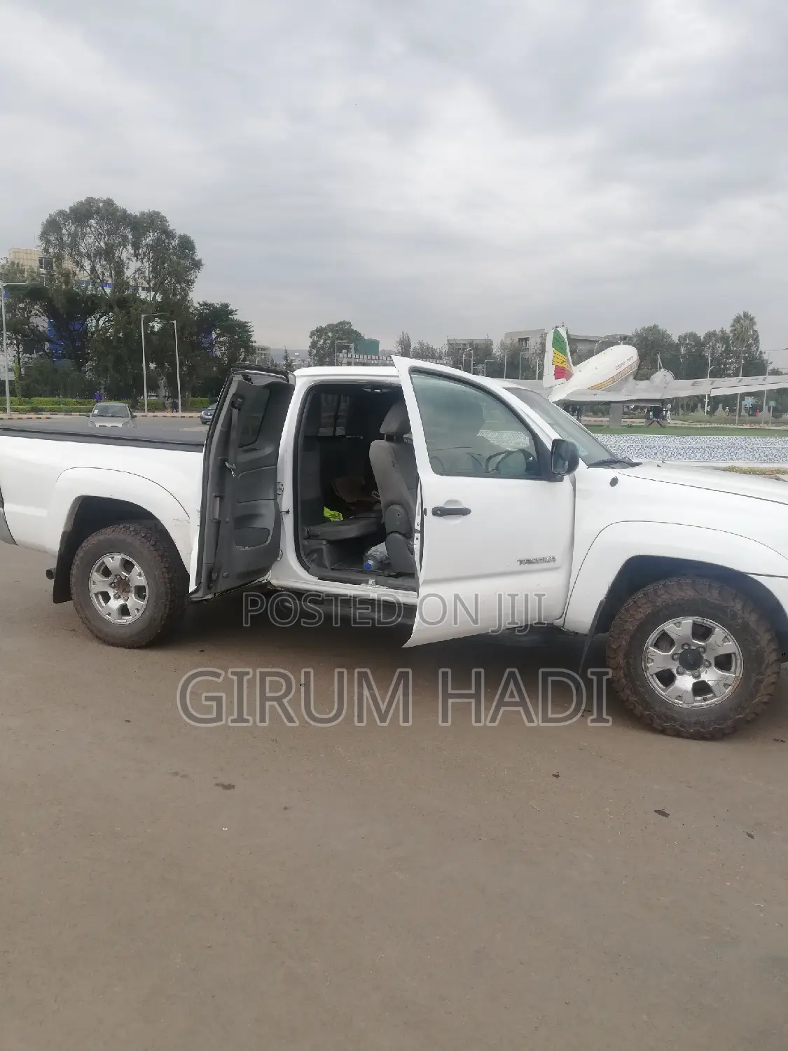 Toyota Tacoma Access Cab 2011 White