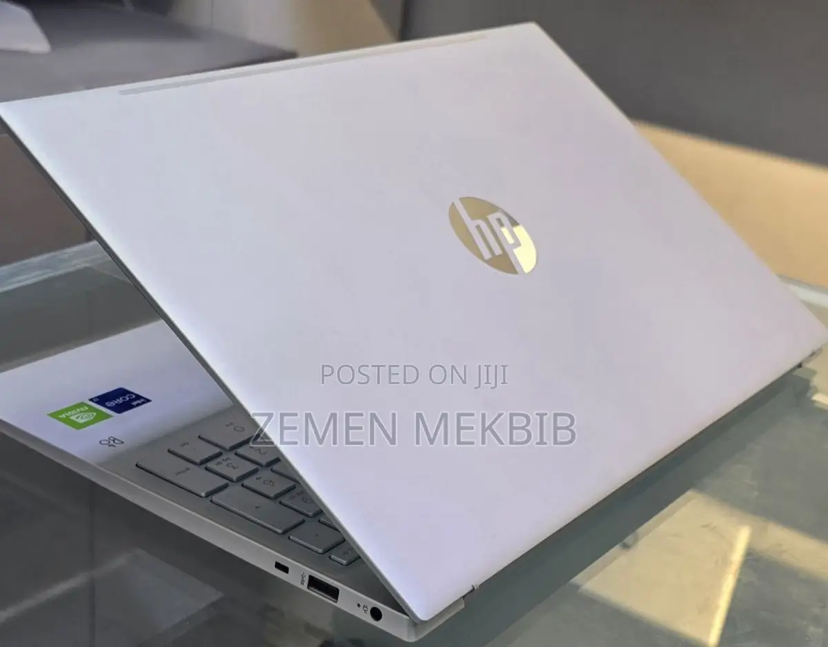 New Laptop HP 16GB Intel Core I7 SSD 512GB