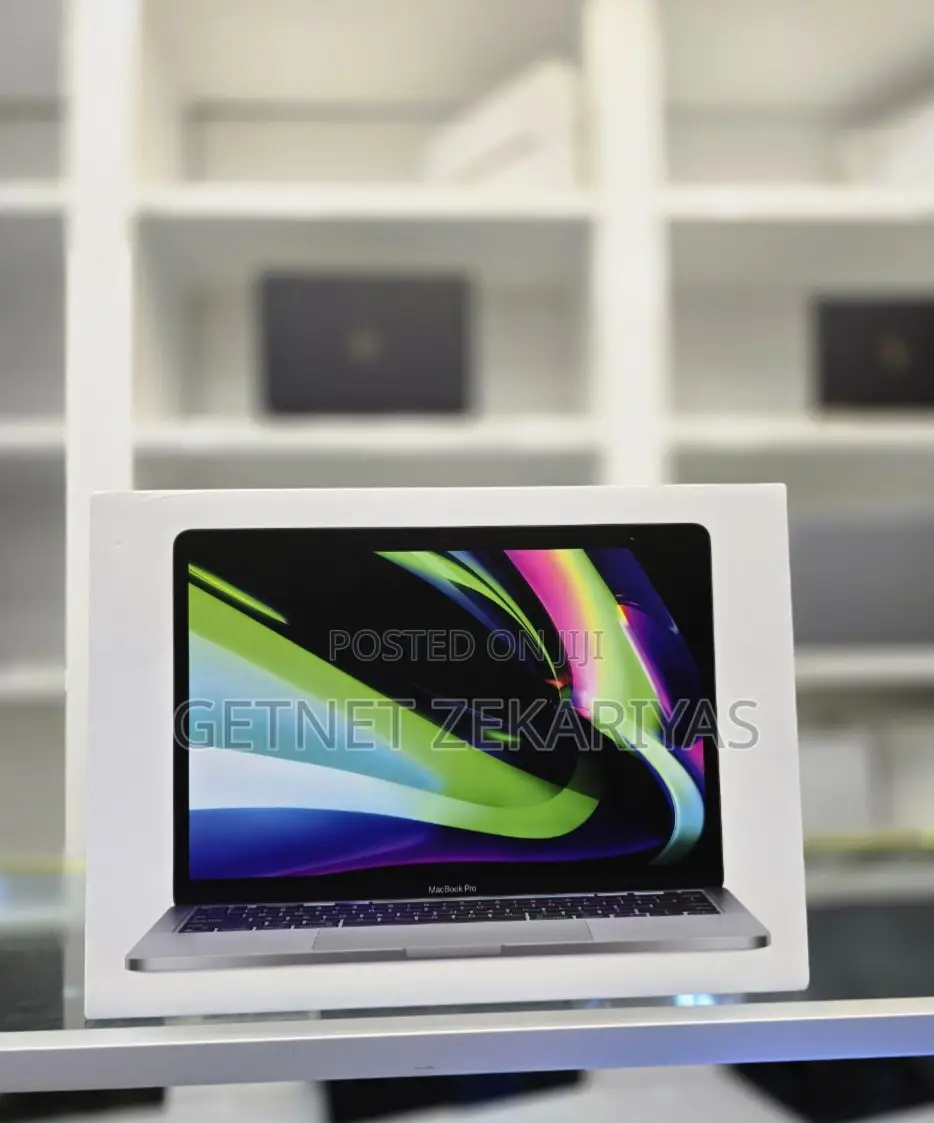 New Laptop Apple MacBook Pro 2022 M2 8GB Apple M2 SSD 512GB