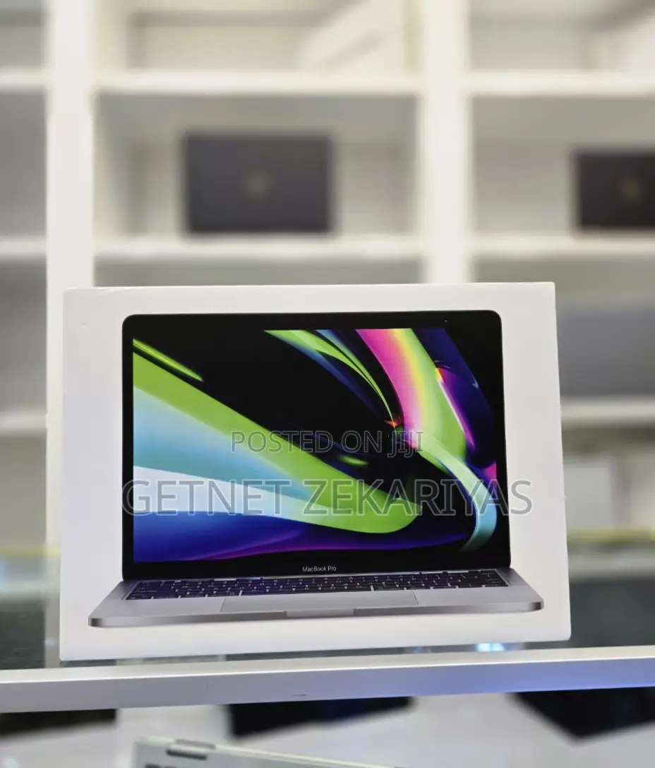 New Laptop Apple MacBook Pro 2022 M2 8GB Apple M2 SSD 512GB