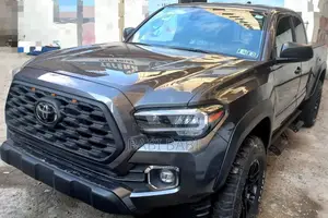 Photo - New Toyota Tacoma 2023 Gray