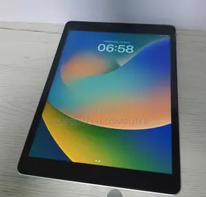 New Apple iPad 10.2 (2020) 64 GB Silver