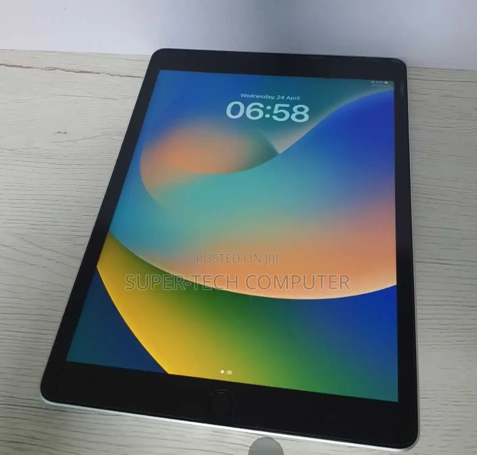 New Apple iPad 10.2 (2020) 64 GB Silver