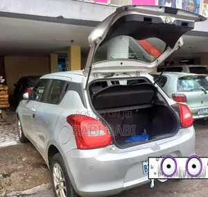 Suzuki Swift 2022 Silver