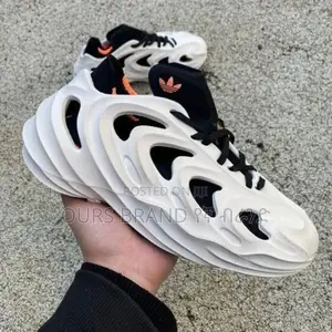 Photo - Adidas Yeezy High Master Quality Luxurious Sneakers Shoes