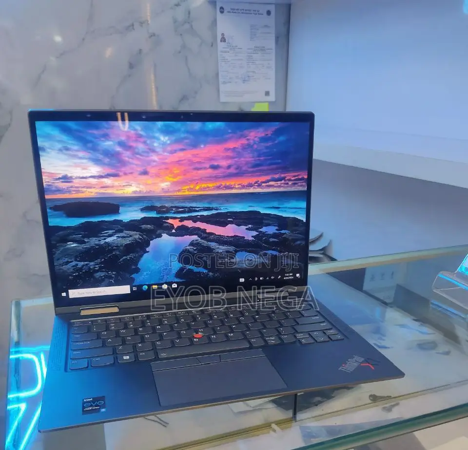 New Laptop Lenovo Thinkpad X1 Yoga 8GB Intel Core I5 SSD 512GB