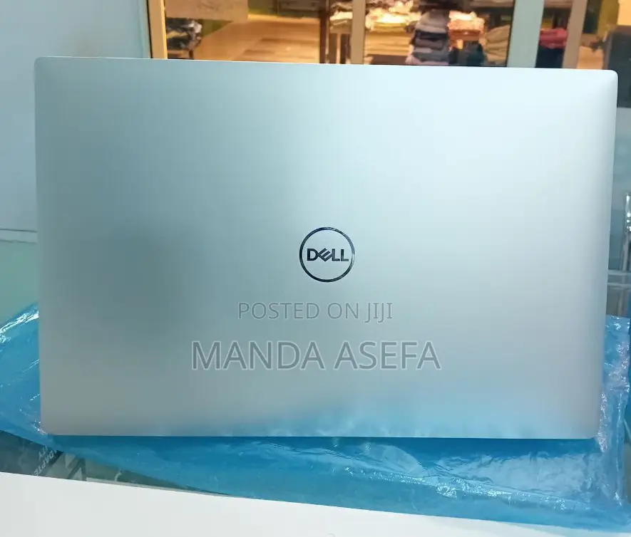 New Laptop Dell XPS 15 16GB Intel Core I7 SSD 512GB