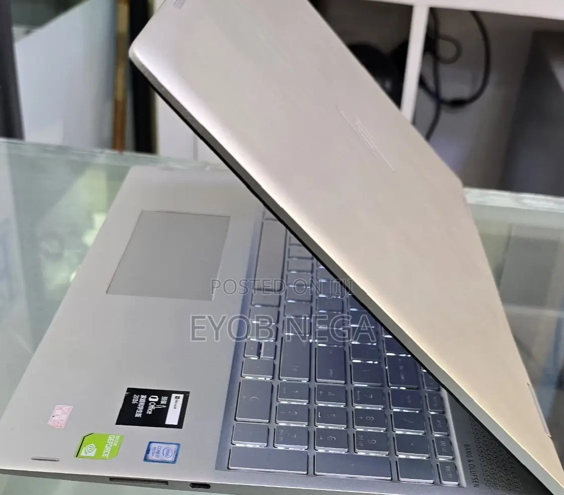 New Laptop HP Envy X360 20GB Intel Core I7 SSD 512GB