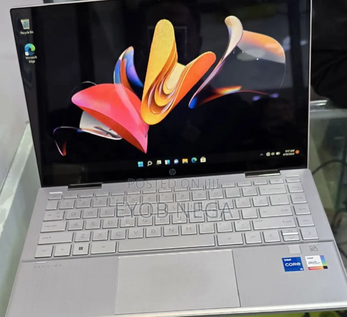 New Laptop HP Pavilion X360 8GB Intel Core I5 SSD 512GB