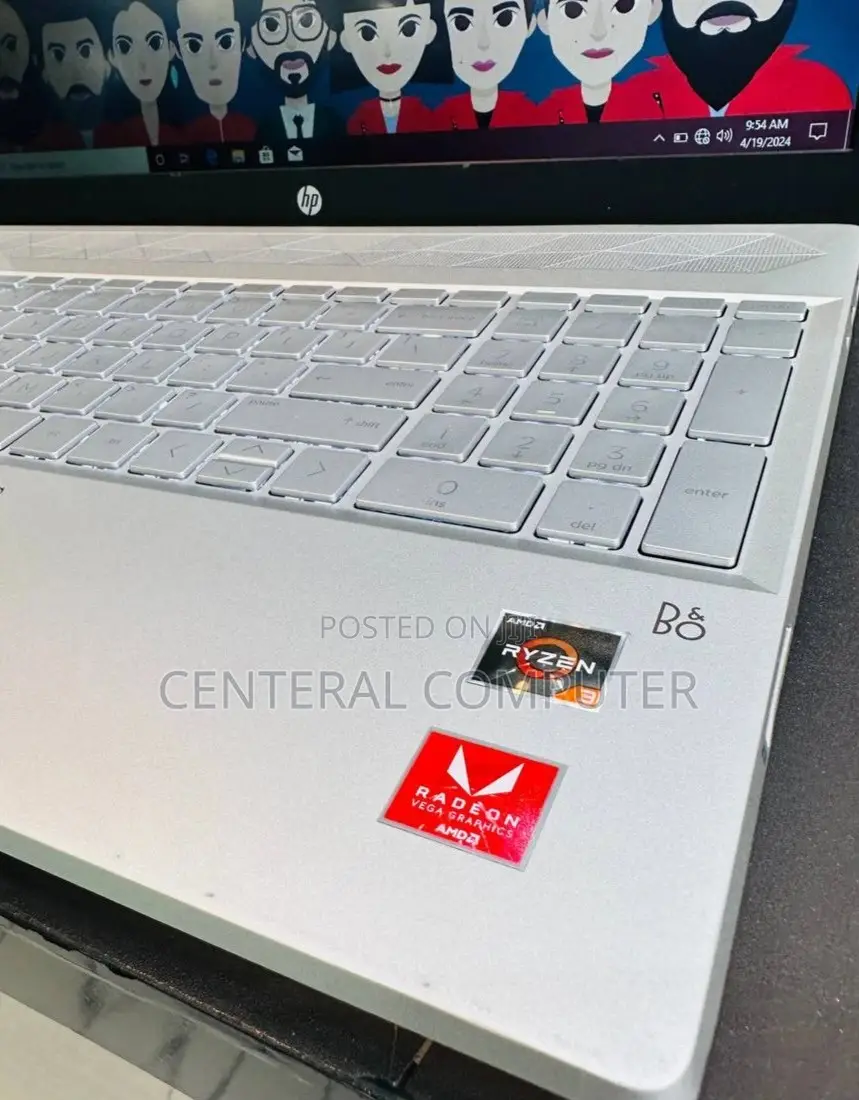 New Laptop HP 15 8GB AMD Ryzen 3 HDD+SSD 500GB