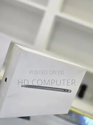 New Laptop Apple MacBook Air 2020 M1 8GB Intel Core I9 SSD 512GB