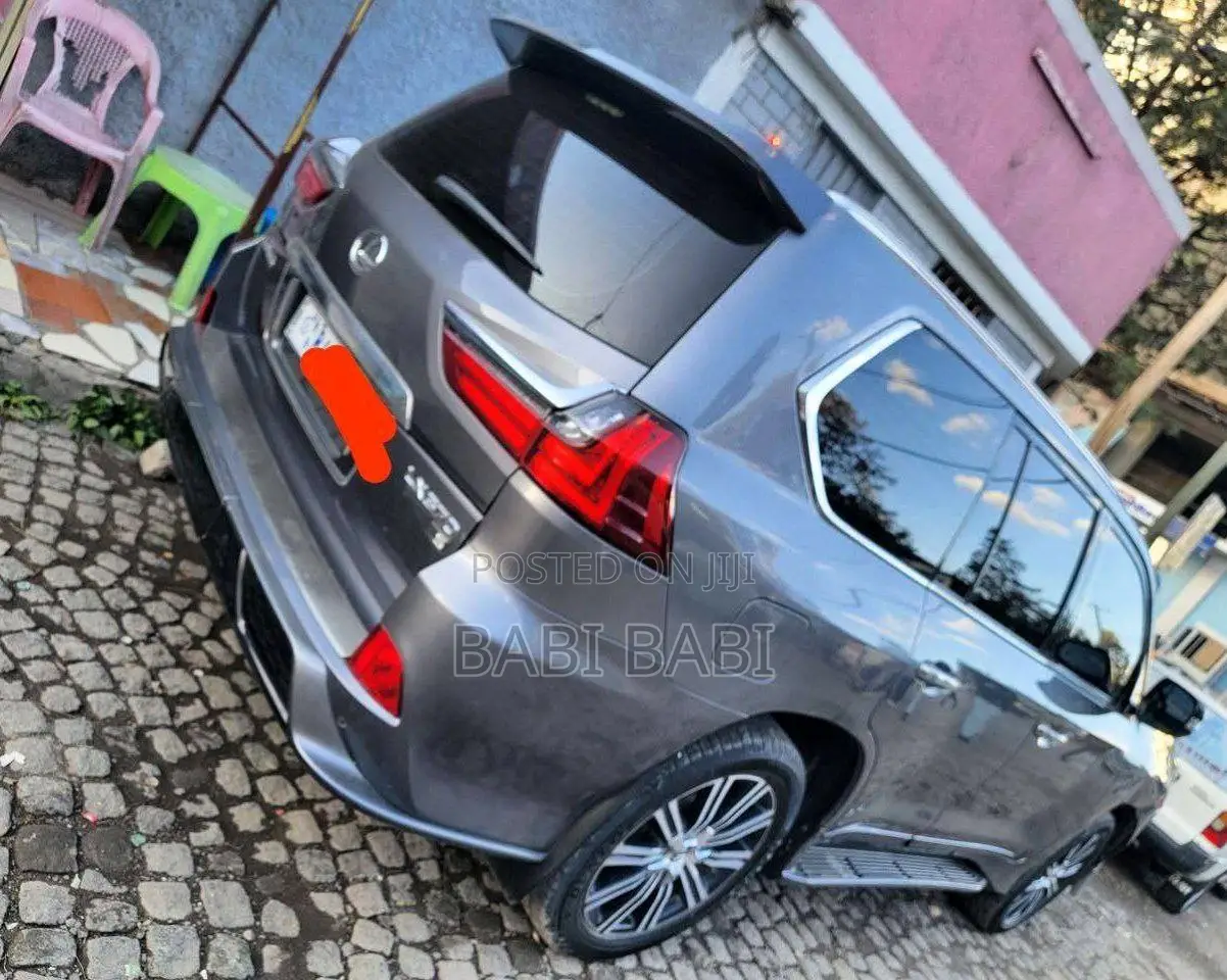 Lexus LX 2019 Silver